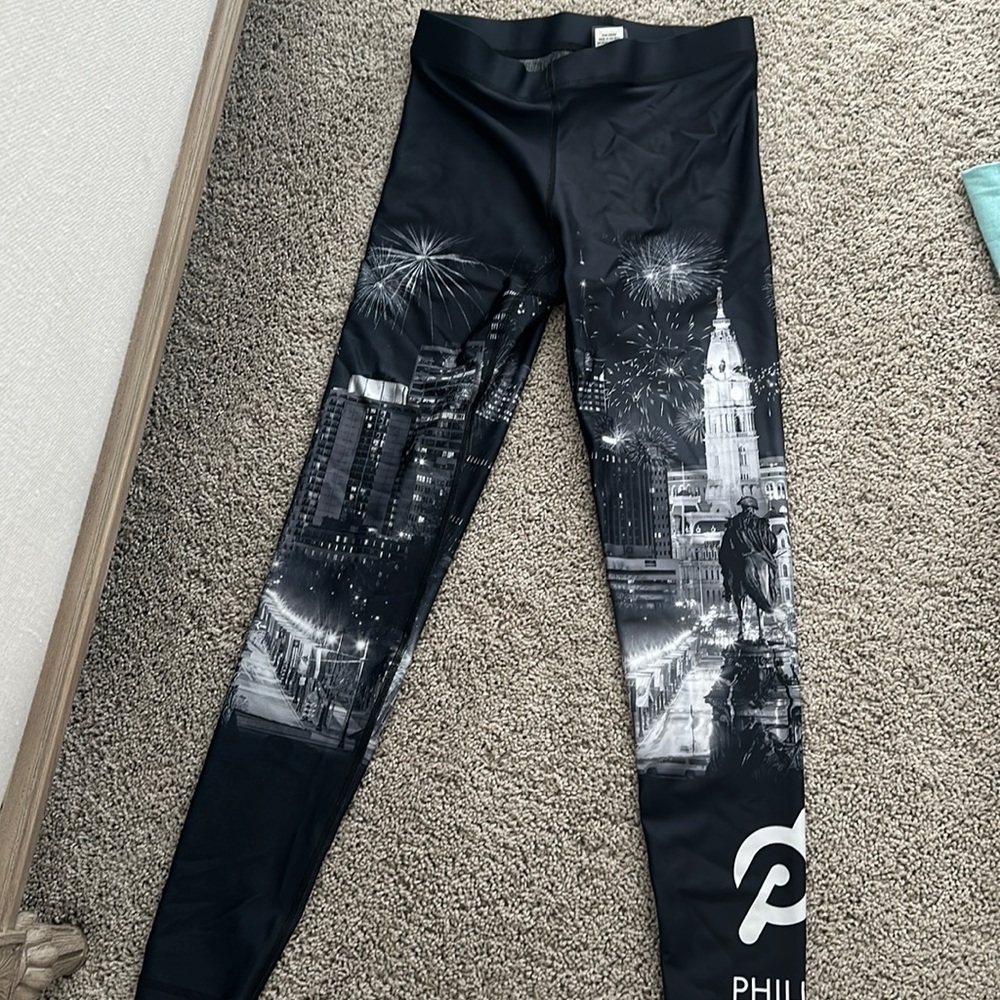 Peloton Philly leggings- size small, never worn